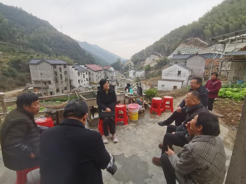 市地震局开展乡村振兴调研暨春节走访慰问